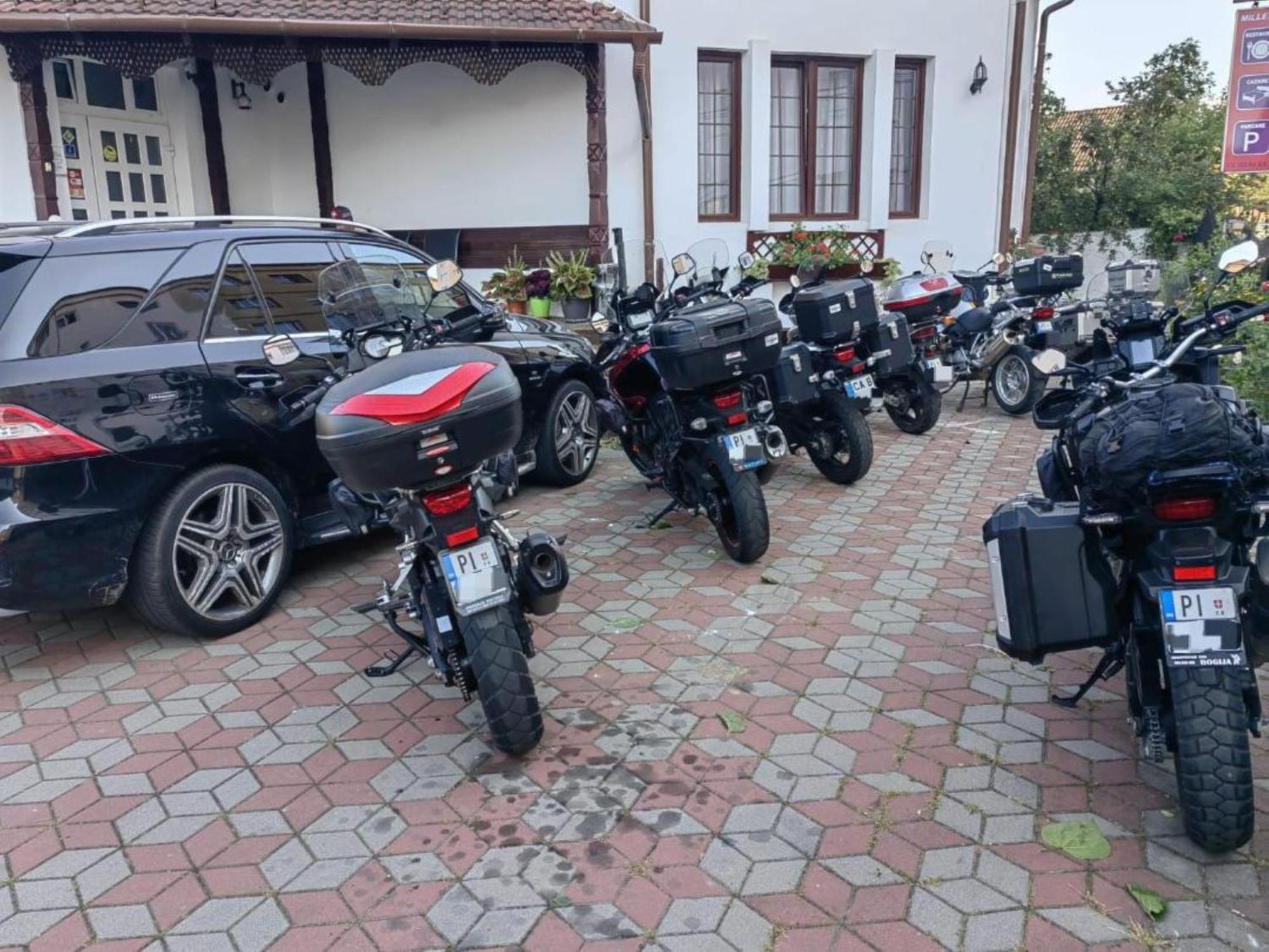 Pensiunea Millenium Sibiu With Parking - Motorcycle Friendly Travel Routes Экстерьер фото