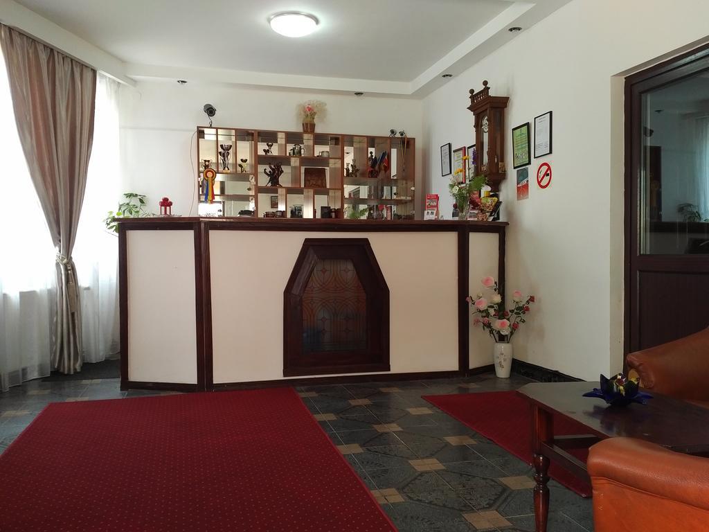 Pensiunea Millenium Sibiu With Parking - Motorcycle Friendly Travel Routes Экстерьер фото